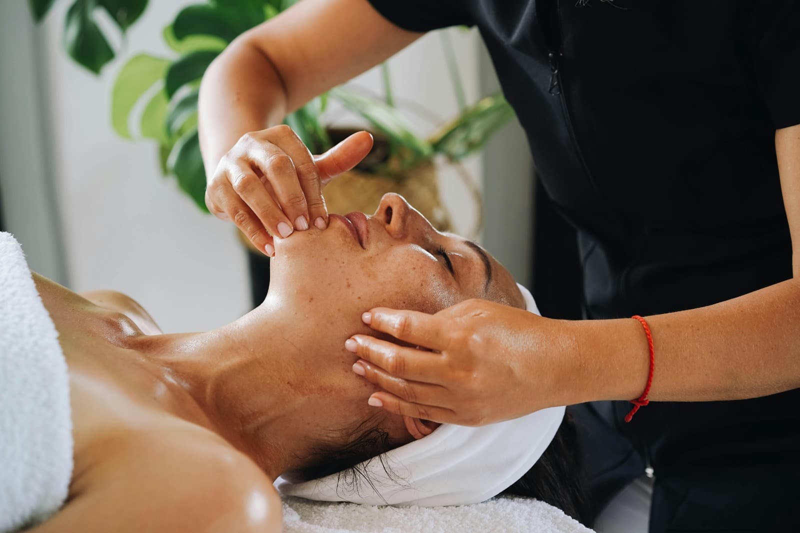 Why You Should Try Hydrodermabrasion Near Me for Flawless Skin