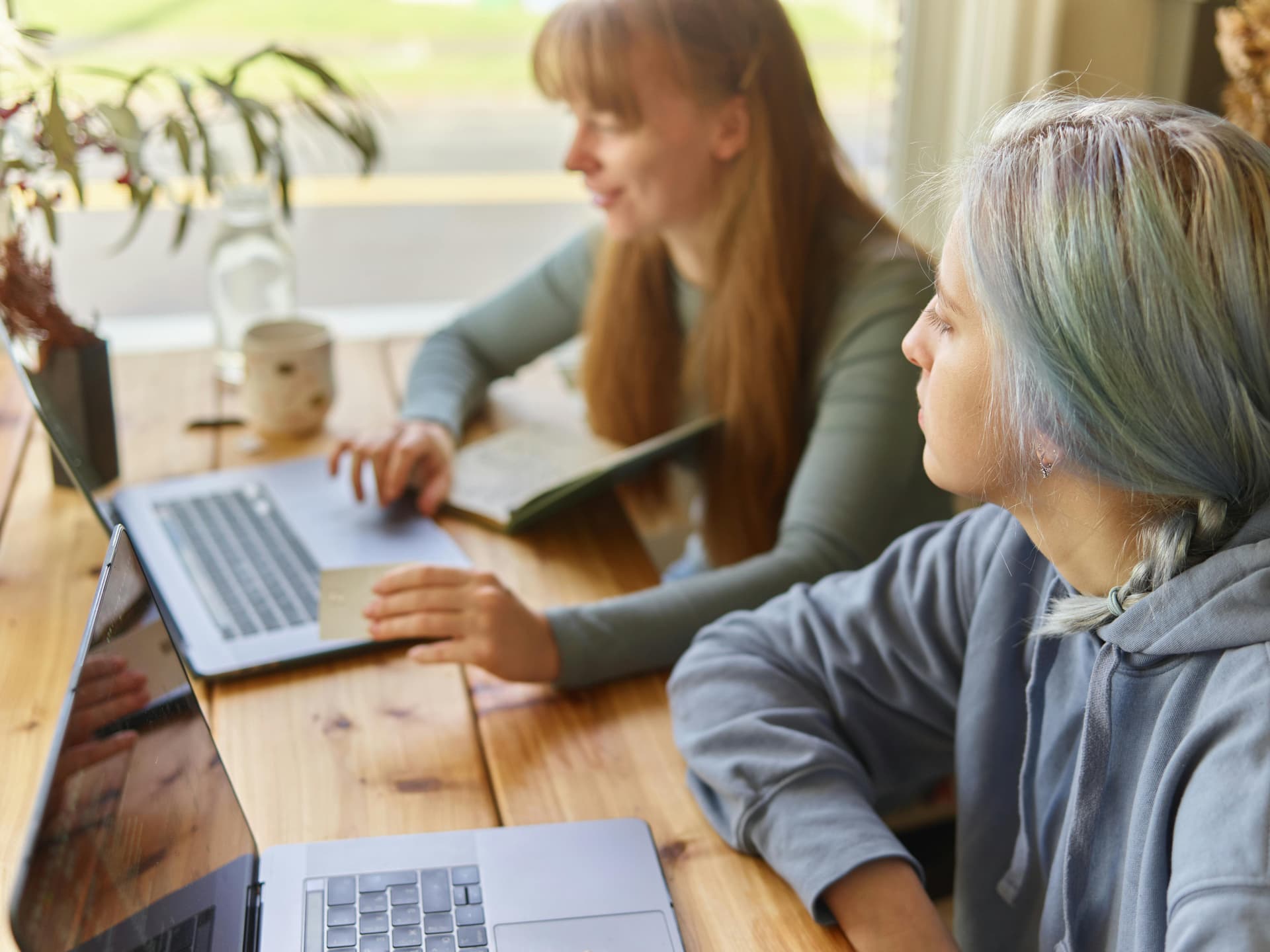 How Hubspot Marketing Email Helps You Connect Better