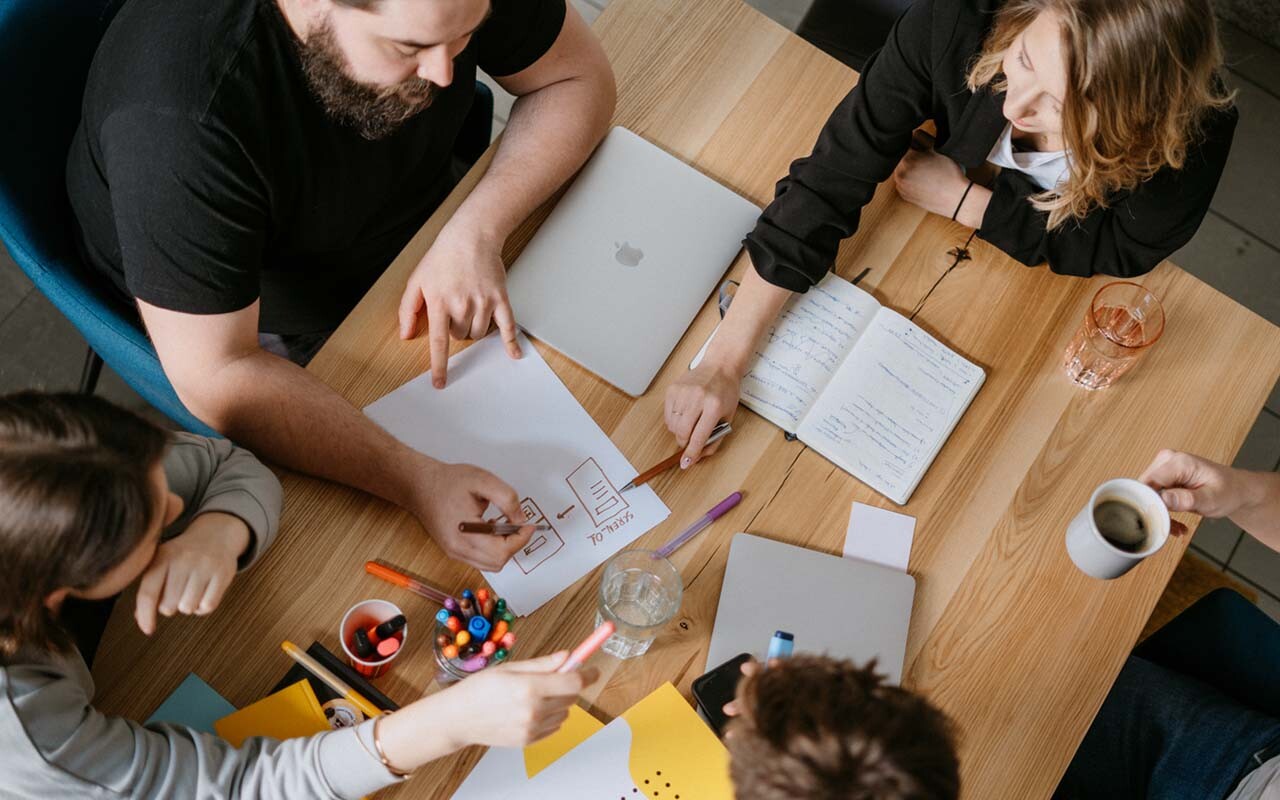 Why Hiring a Social Media Agency Can Elevate Your Brand's Online Presence