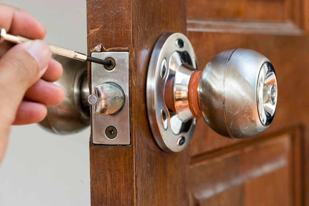 Dependable Locksmith Near Me for Homes and Businesses
